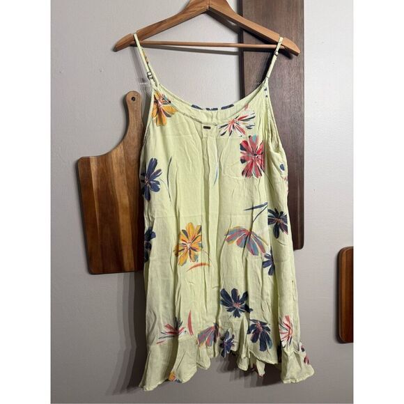 O’Neill floral beachy sundress size Medium light airy - Picture 2 of 5